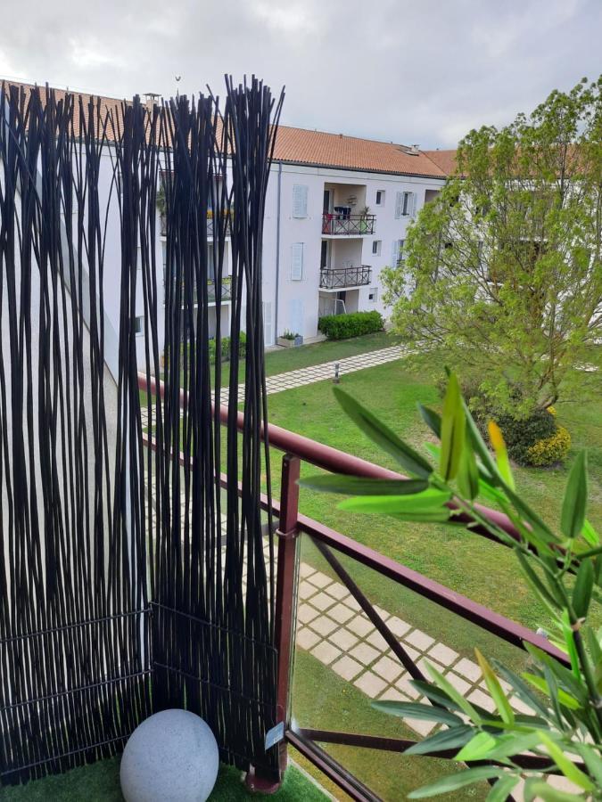 Le Magdad Apartment Rochefort  Ngoại thất bức ảnh