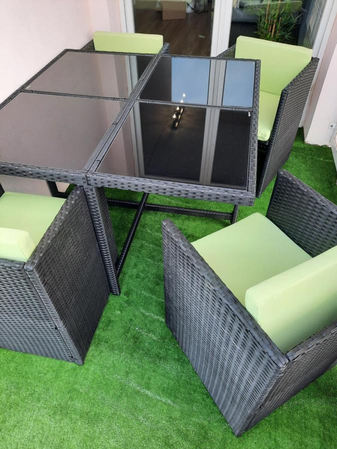 Le Magdad Apartment Rochefort  Ngoại thất bức ảnh