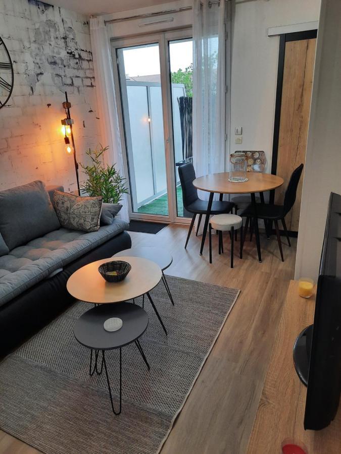 Le Magdad Apartment Rochefort  Ngoại thất bức ảnh